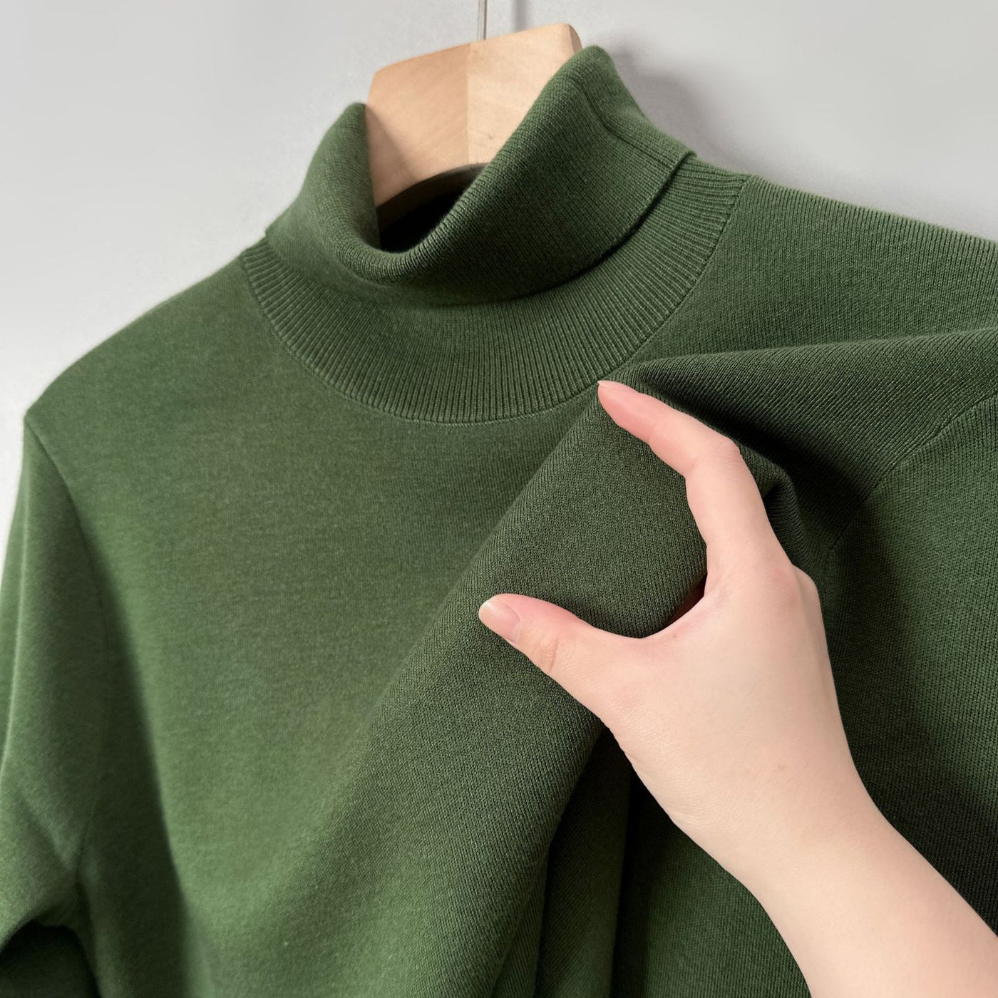 Non-scratchy Thermal Turtleneck Woolen Sweater Men's Thickened Solid Color Minimalist Long Sleeve